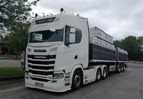 J Headley Ru55 Jht Scania 650s Hl And Brick Trailer Gantryboy Flickr