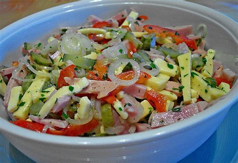 Wurst Käse Salat Rezept mit Bild von PitZwo Chefkoch de