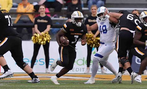 Southern Miss Frank Gore Jr Gains Most Rushing Yards In College Bowl