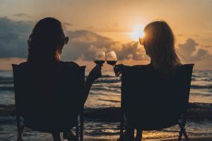 Vinho Na Praia Op Es Para Apreciar Em Frente Ao Mar