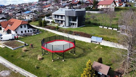 megatramp  largest trampoline   world akrobat