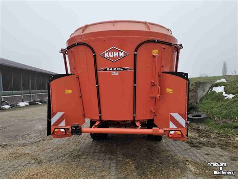 Kuhn Profile Dl Voermengwagen Vertikaal In Ar Azewijn