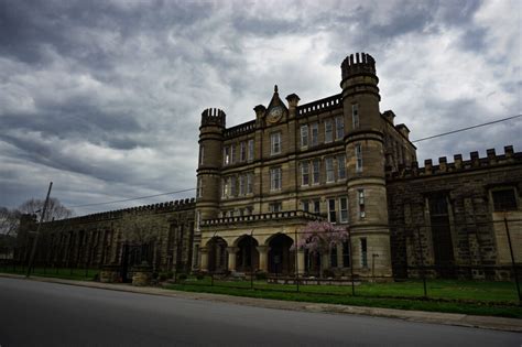 The Haunted West Virginia Penitentiary - Amy's Crypt