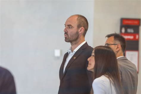 Slobodan Milenković oslobođen čuvanja tajnosti podataka da bi mogao da ...