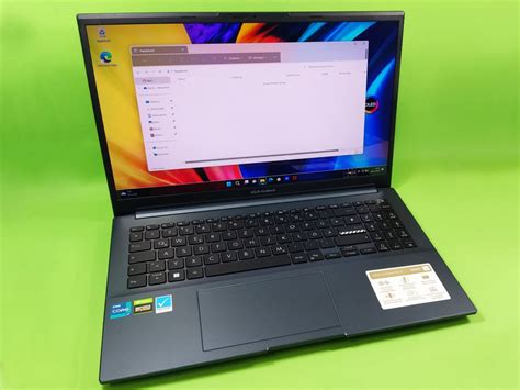 Asus Vivobook Pro 15: Viel Leistung in altmodischem Gewand