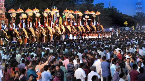 Kollam Pooram Draws Huge Crowds The Hindu