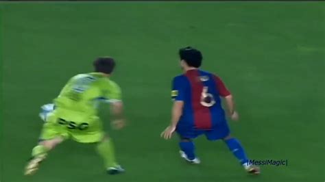 19 Year old Messi dribbling the whole team & scoring : r/TripleITitty