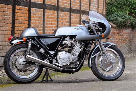 Suzuki Bandit 600 Cafe Racer Umbau Yamaha FZR 1000 Classic Cafe Racer