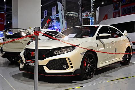 Fondo El Honda Civic Type R Exhibido En Trans Sport Show En Pasay