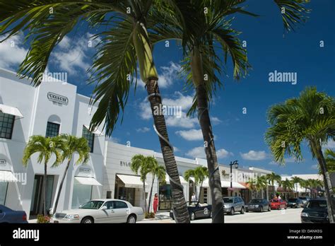 WORTH AVENUE PALM BEACH FLORIDA USA Stock Photo - Alamy