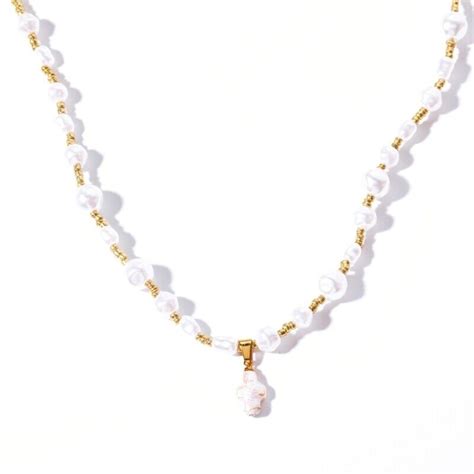 Fashionable Pendant Clavicular Chain Dainty Pearls Beaded Necklace