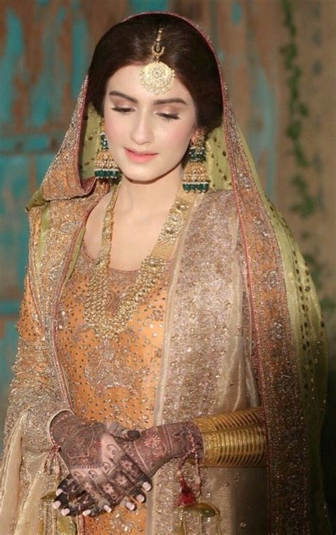 Pin By Rinar Life On Pakistani In 2022 Pakistani Wedding Outfits