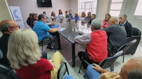 Reunión entre el Secretario de Salud de Chubut y Adultos Mayores en