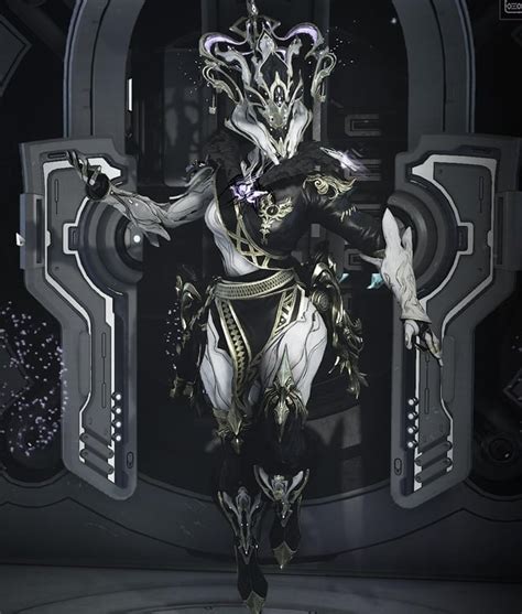 Protea Deluxe Skin Plus Protea Prime Alt Helmet Is Mwah 🤌 Rwarframe