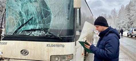 Автобус с детьми попал в ДТП в Игринском районе | Город Глазов