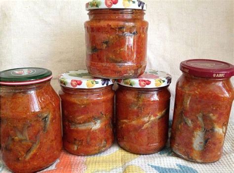 КИЛЬКА, КОНСЕРВИРОВАННАЯ С ОВОЩАМИ Ингредиенты: 2 кг моркови, 0,5 кг ...