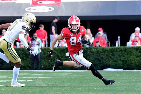 Georgia vs LSU Player Props, Over/Under, and Betting Line - Sports Illustrated Georgia Bulldogs ...