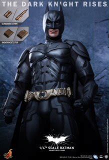 Figurka Batmana Z The Dark Knight Rises W Skali Od Hot Toys Batcave