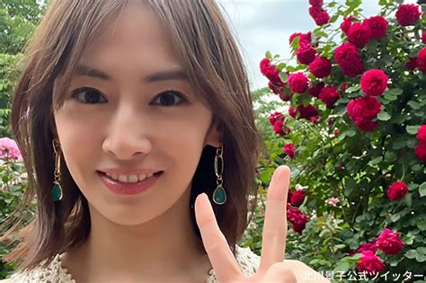 北川景子、下手な自撮り写真を公開 「ナチュラルでイイ」「大サービス」と反響 Sirabee