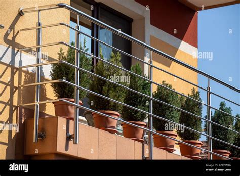 Stainless Steel Balcony Railing Hi Res Stock Photography And Images Alamy