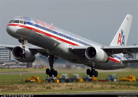 N An Boeing American Airlines Kevin Murphy Jetphotos