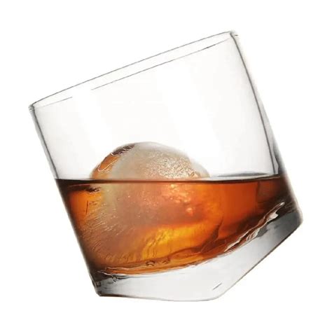 Verre à Whisky Penché Élégance Et Originalité Pour Savourer Votre Whisky Reflet De Reserve