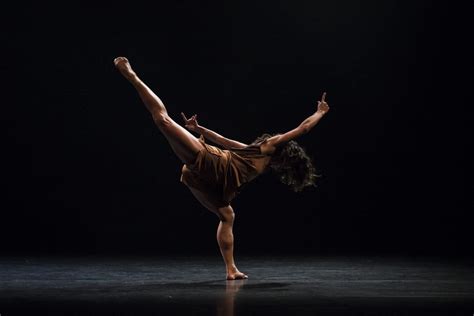 Nude Live Sydney Dance Company