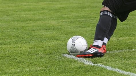 Las Lesiones Más Comunes En Futbolistas Fisioespacio 2025