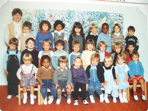 Photo De Classe 1ère Section De Maternelle 19821983 De 1983 Ecole