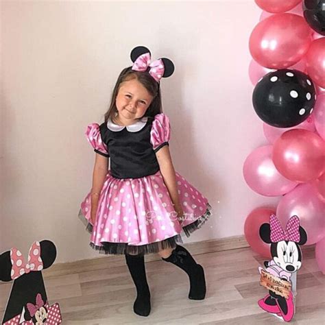 Encanta a tu niña con el adorable disfraz de Minnie Mouse