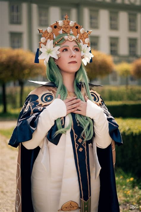 My girlfriend's Rhea cosplay! : r/fireemblem