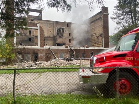 Fire Destroys Former Flint Elementary School Flint Beat