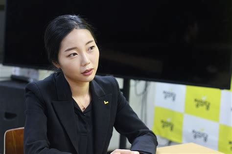 강민진이 꿈꾸는 청년정의당 20세 되면 3천씩 주자