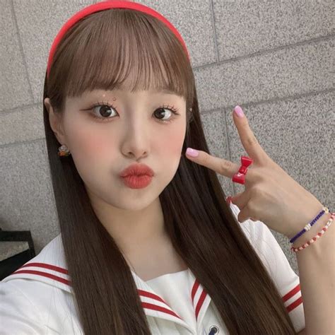 Girl Boss My Girl Chuu Loona Red Headband Red Icons I Miss Her