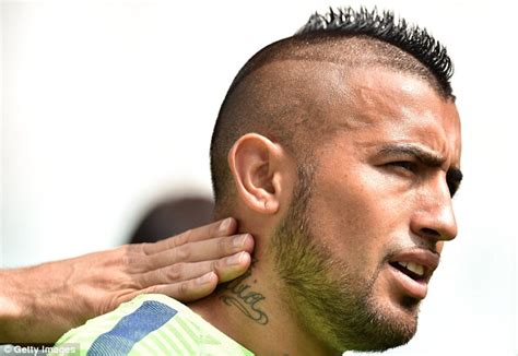 Arturo Vidal Mohawk