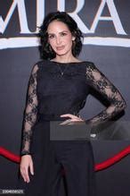 CON ESA MISMA MIRADA NUDE SCENES AZNude