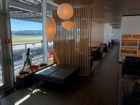 Aviationnomadswiss First Class Lounge ZÜrich Review