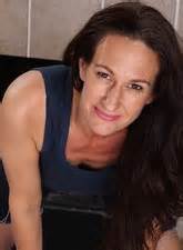 Brunette MILF Genevieve Crest Flaunt Her Muff Pie MILF Fox