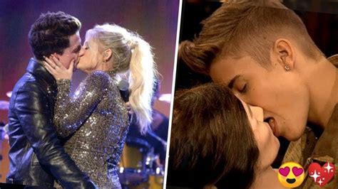 10 Memorable Celebrities Kissing on Stage!!!! ️ | The UK Channel