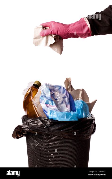 hand throwing rubbish in a trash bin Stock Photo - Alamy