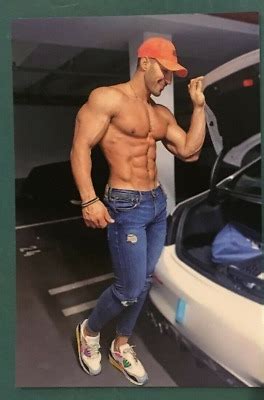 PHOTO HOT SEXY Stud Muscular Hunk Shirtless Male In Jeans Man 4x6 Picture EUR 5 74 PicClick FR
