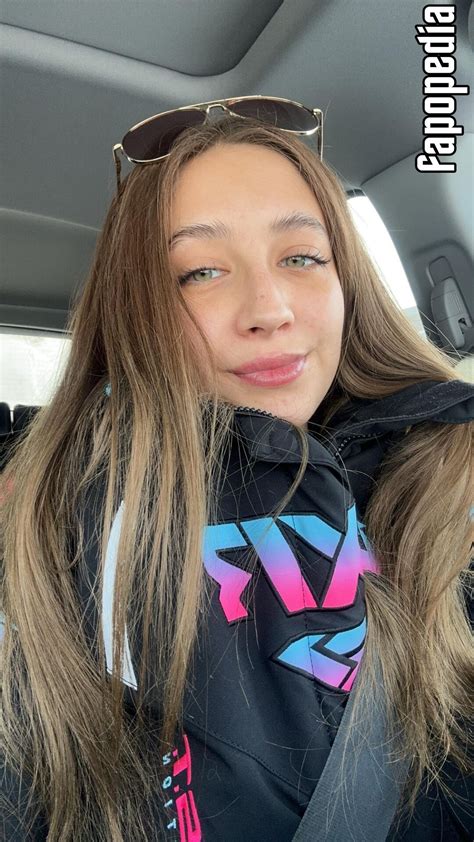 YellowMinimum Nude OnlyFans Leaks Photo Fapopedia