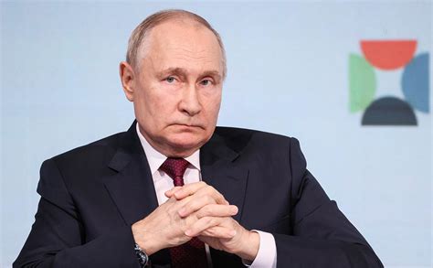 Путин оценил критику артистами действий России — РБК