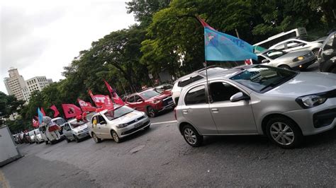 Manifestantes Fazem Carreata Pr Vacina E Contra Bolsonaro Em Bh