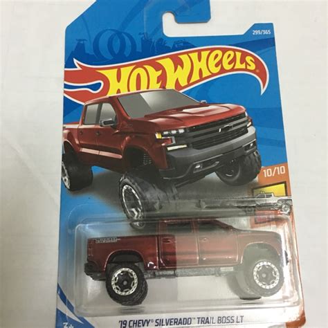 Hot Wheels 19 Chevy Silverado Trail Boss LT Shopee Malaysia