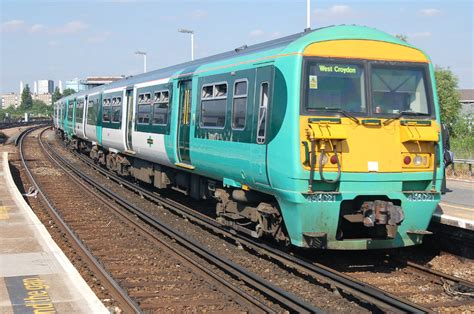 Southern Class 456 456021 Clapham Junction Southern Clas Flickr