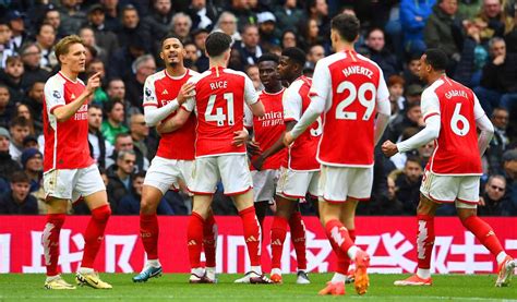 Premier League Arsenal Man City Victories Keep Title Race Tight