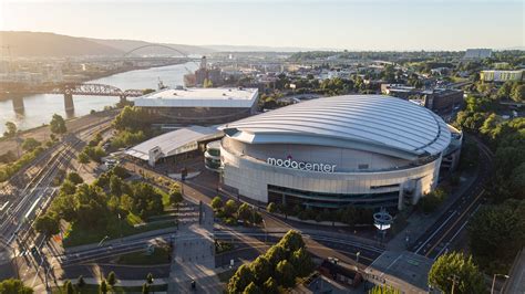 Moda Center Arena Digest
