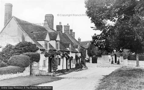 Photo Of Stanford In The Vale Old Cottages C1955