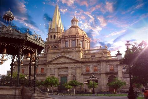 Catedral De Guadalajara Icono Arquitectónico Con Siglos De Historia